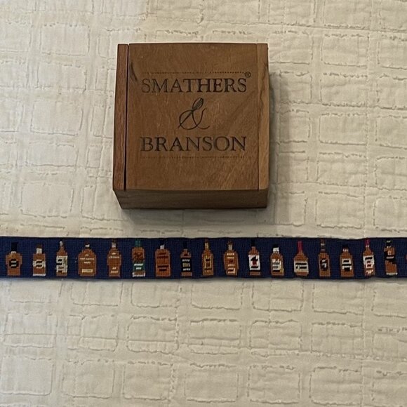 Smathers & Branson Kentucky Bourbon Trail Bottles Belt (Classic Navy) - Picture 1 of 5